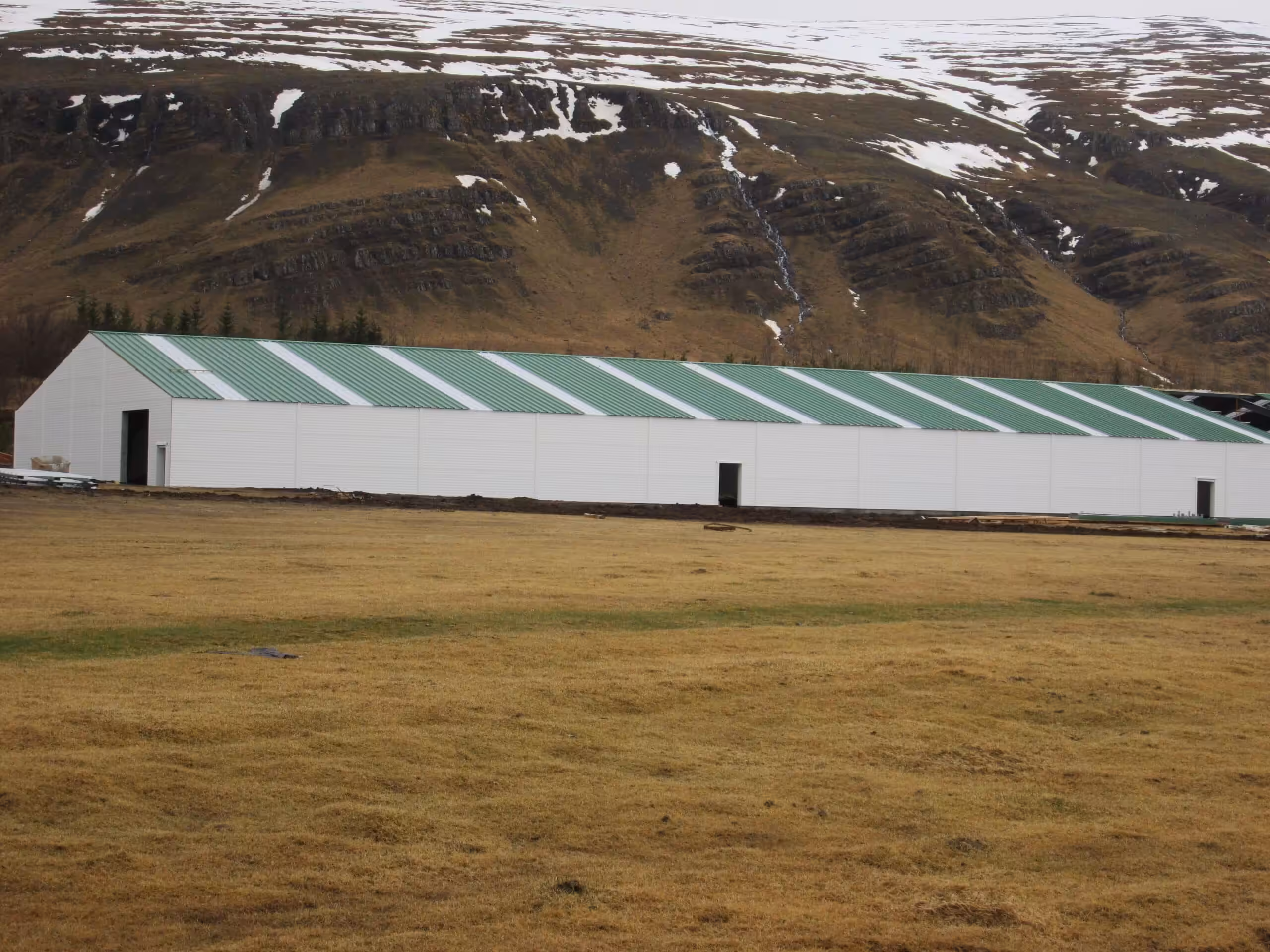 Hesthús og reiðhöll Litlu Fellsöxl